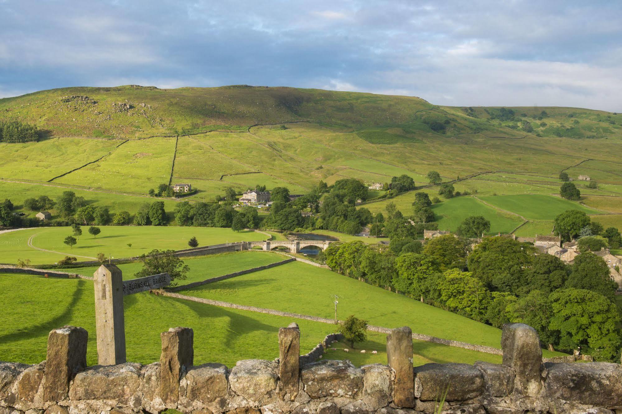 The Devonshire Fell Hotel Burnsall Exterior foto